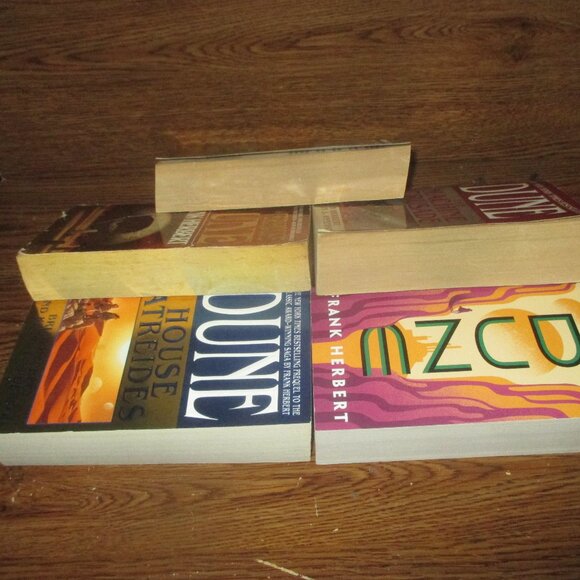 Mixed Lot of Dune Paperback books (Ace / TOR Books ) Frank Herbert Brian Herbert - Picture 5 of 5